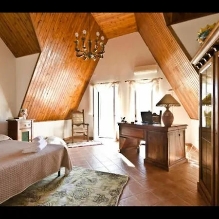 With 2 Bedrooms In Siracusa Arenella, With Furnished Balcony Apartment *